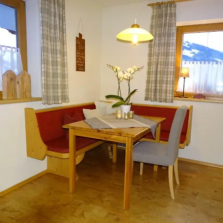 Annas Apartment Alpbach